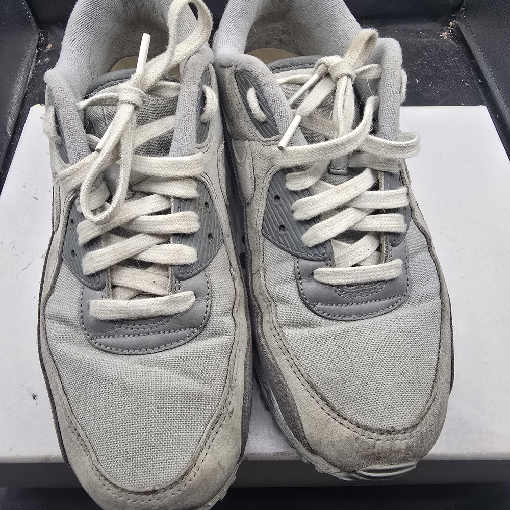 Nike Gray Sneakers with‎ White Details